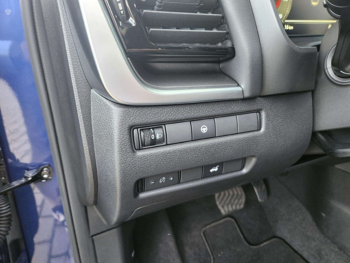 Nissan X-Trail Visureigis / Krosoveris Benzinas / elektra