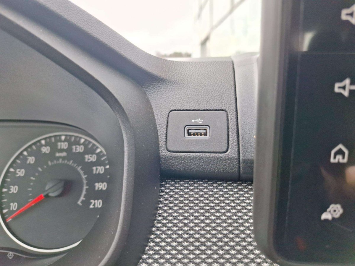Dacia Sandero Visureigis / Krosoveris Benzinas