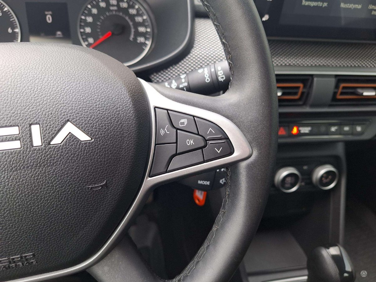 Dacia Sandero Visureigis / Krosoveris Benzinas
