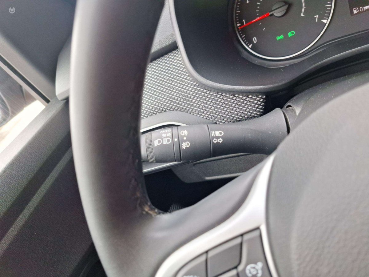 Dacia Sandero Visureigis / Krosoveris Benzinas