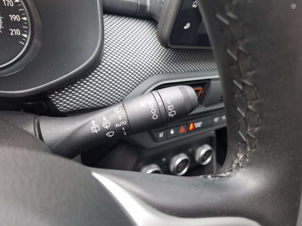 Dacia Sandero Visureigis / Krosoveris Benzinas