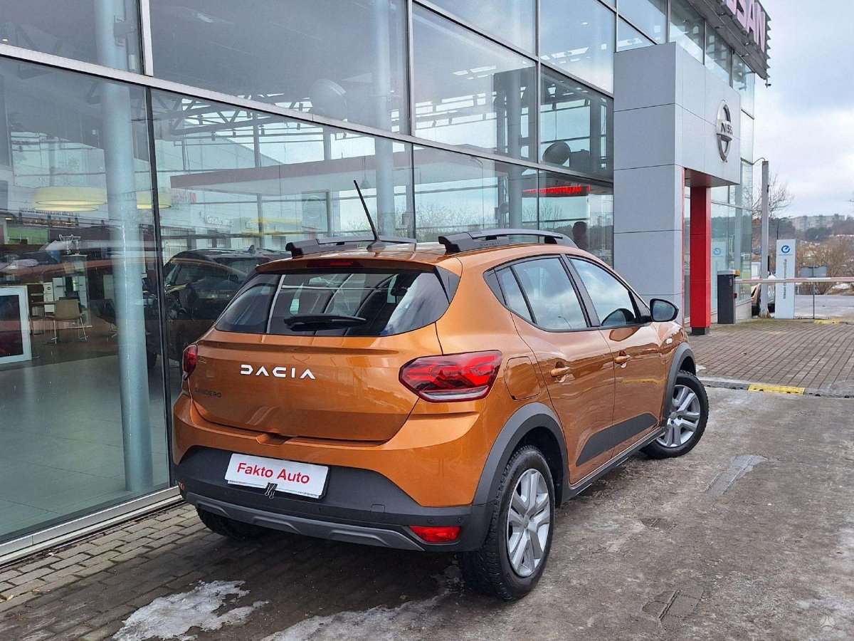 Dacia Sandero Visureigis / Krosoveris Benzinas