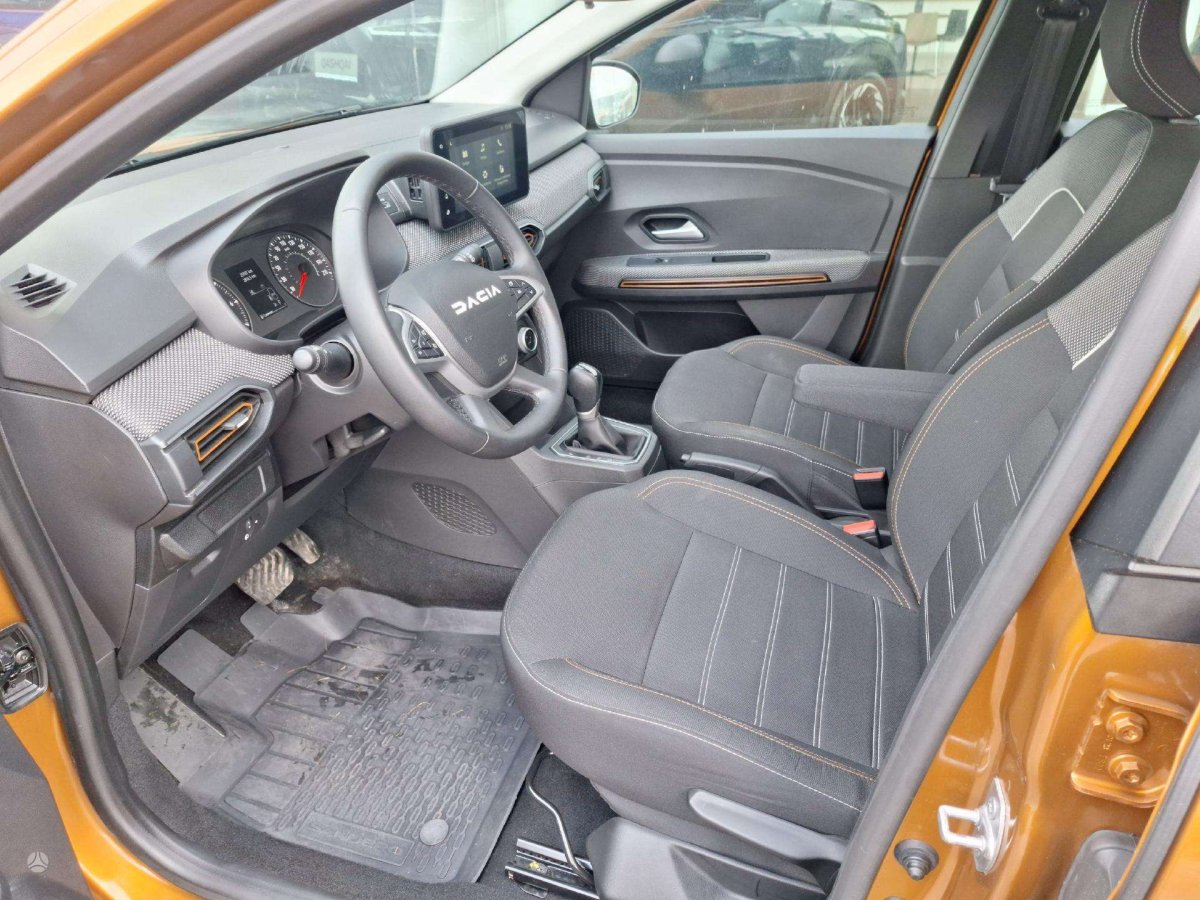 Dacia Sandero Visureigis / Krosoveris Benzinas