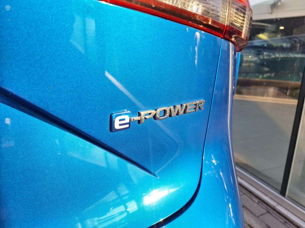 Nissan Qashqai Visureigis / Krosoveris Benzinas / elektra
