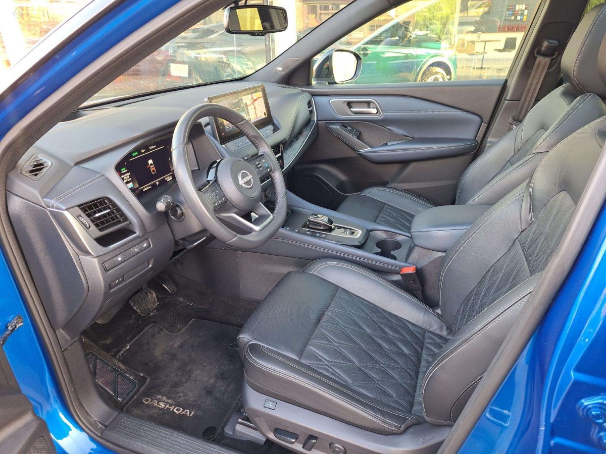 Nissan Qashqai Visureigis / Krosoveris Benzinas / elektra