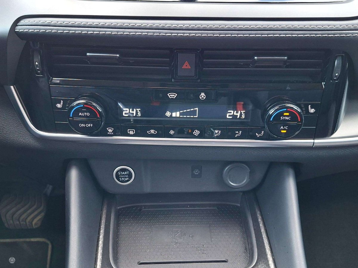 Nissan Qashqai Visureigis / Krosoveris Benzinas / elektra