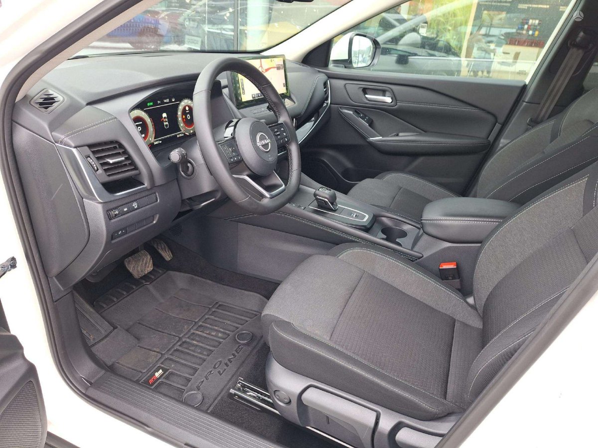 Nissan Qashqai Visureigis / Krosoveris Benzinas / elektra