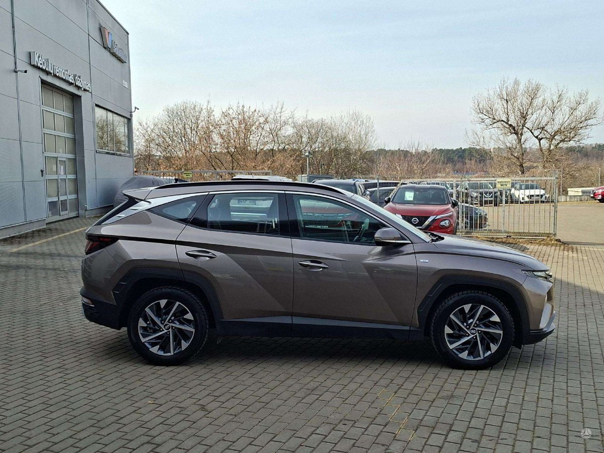 Hyundai Tucson Visureigis / Krosoveris Benzinas / elektra
