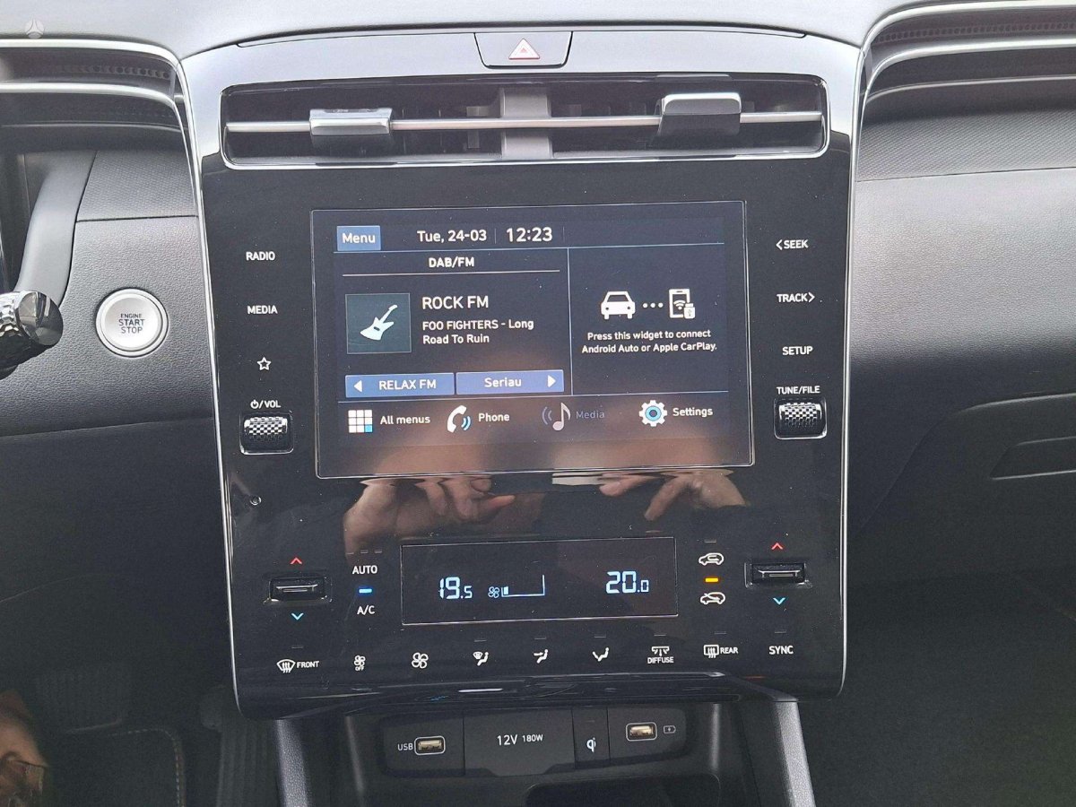 Hyundai Tucson Visureigis / Krosoveris Benzinas / elektra