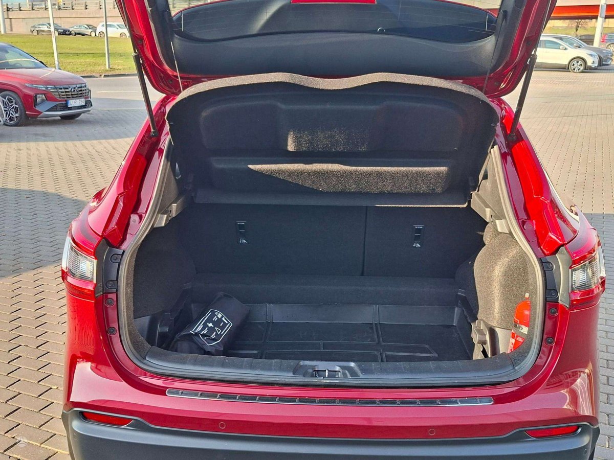 Nissan Qashqai Visureigis / Krosoveris Benzinas