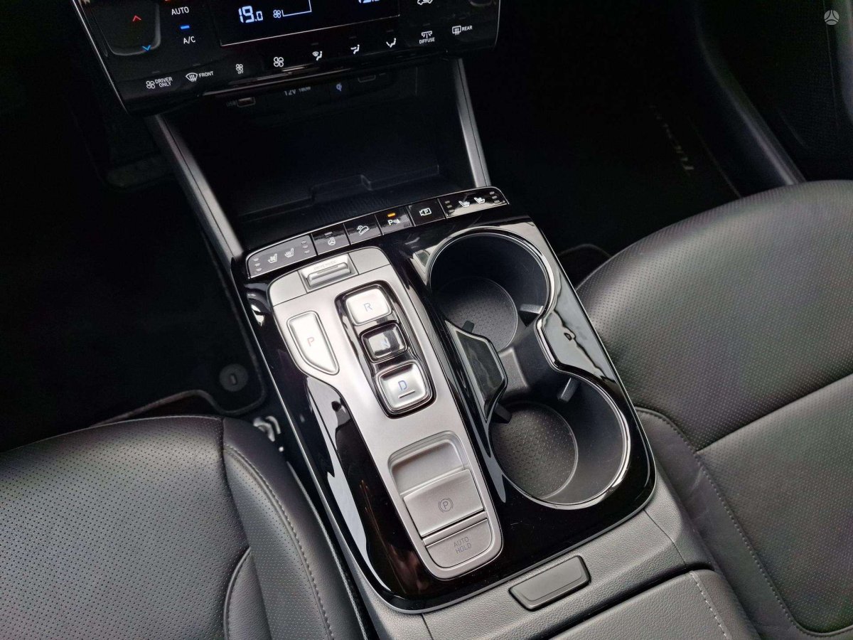Hyundai Tucson Visureigis / Krosoveris Benzinas / elektra