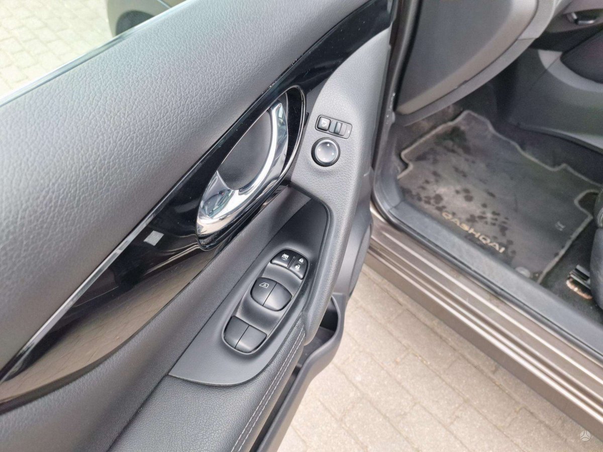 Nissan Qashqai Visureigis / Krosoveris Benzinas