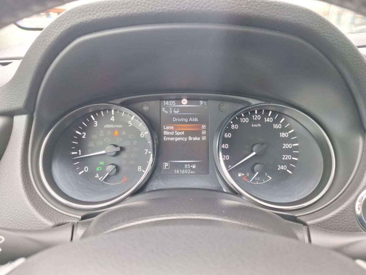 Nissan Qashqai Visureigis / Krosoveris Benzinas