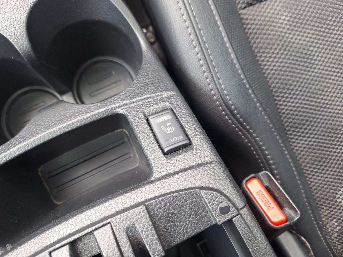 Nissan Qashqai Visureigis / Krosoveris Benzinas