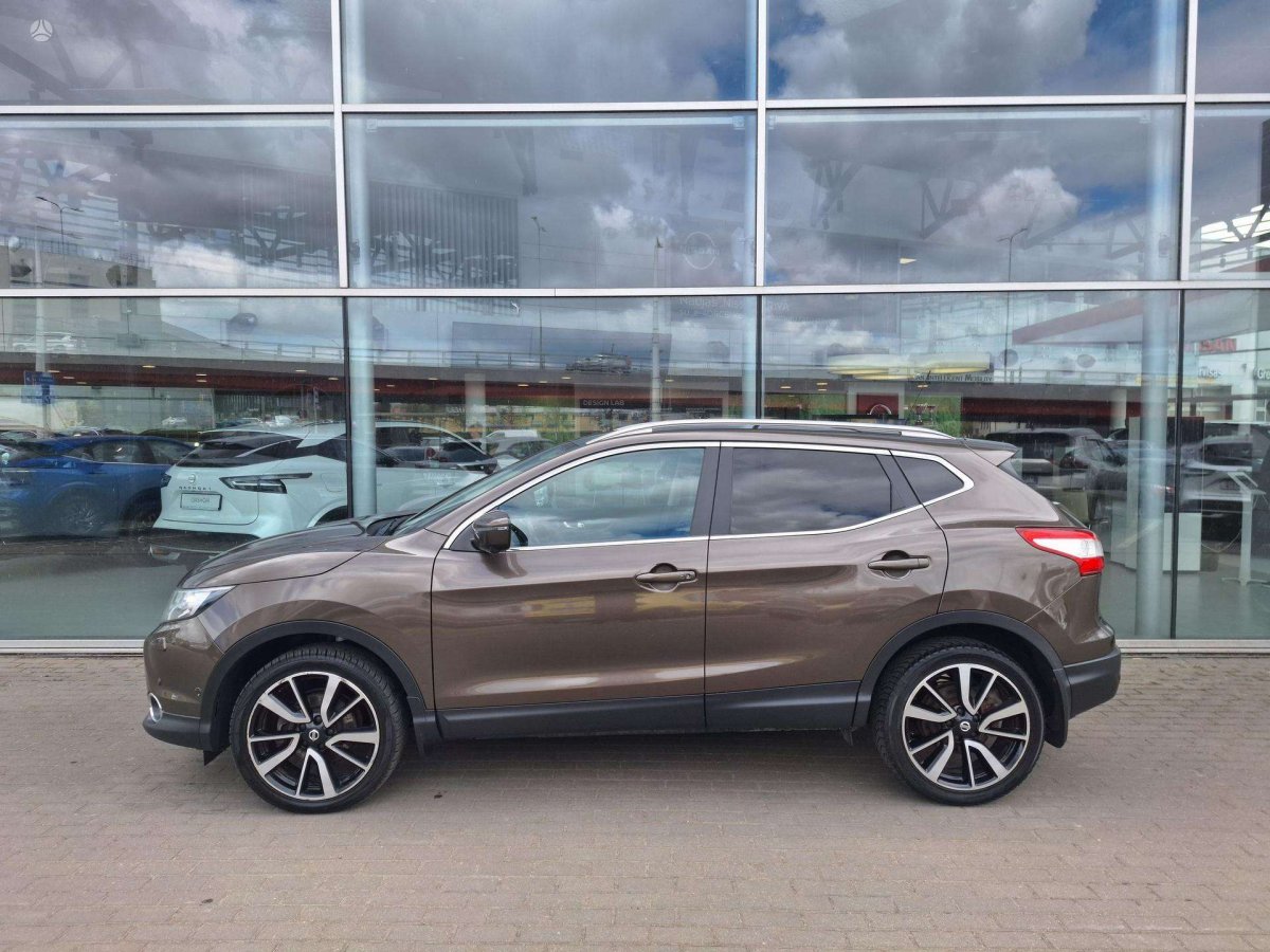 Nissan Qashqai Visureigis / Krosoveris Benzinas