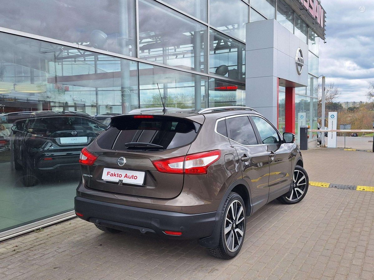 Nissan Qashqai Visureigis / Krosoveris Benzinas