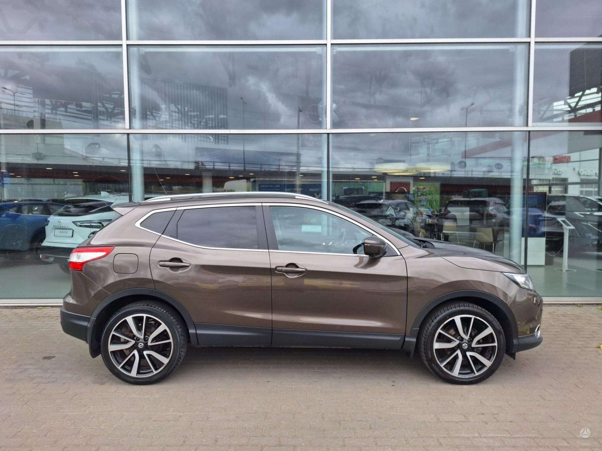 Nissan Qashqai Visureigis / Krosoveris Benzinas