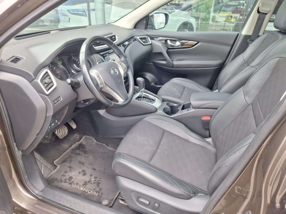 Nissan Qashqai Visureigis / Krosoveris Benzinas