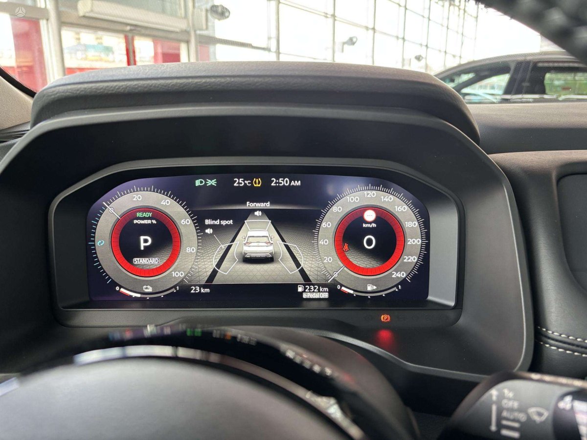 Nissan X-Trail Visureigis / Krosoveris Benzinas / elektra
