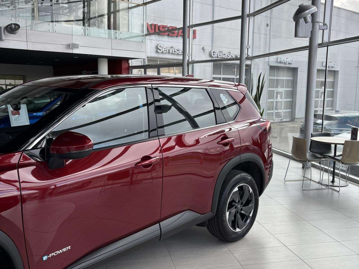 Nissan X-Trail Visureigis / Krosoveris Benzinas / elektra
