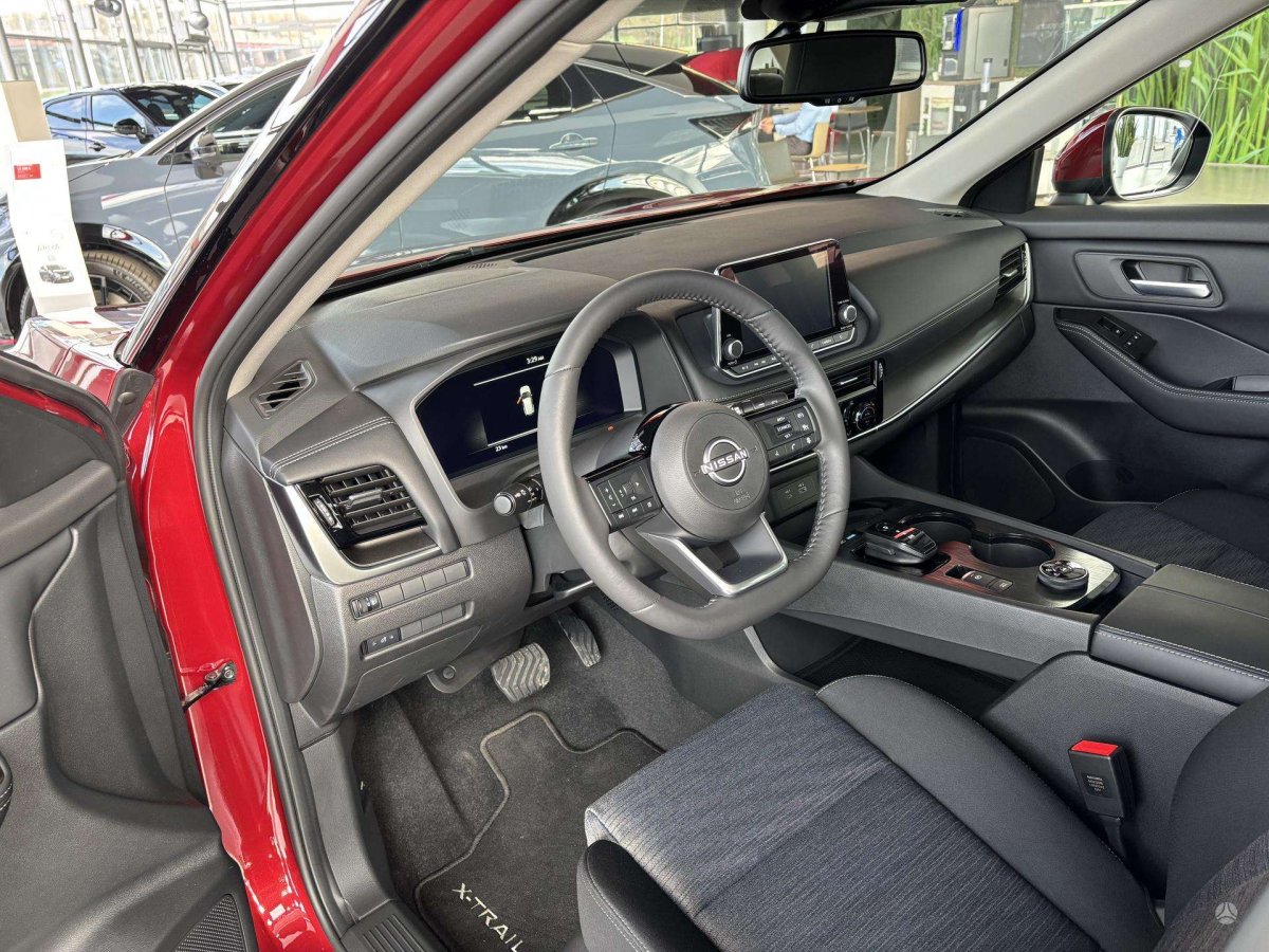 Nissan X-Trail Visureigis / Krosoveris Benzinas / elektra
