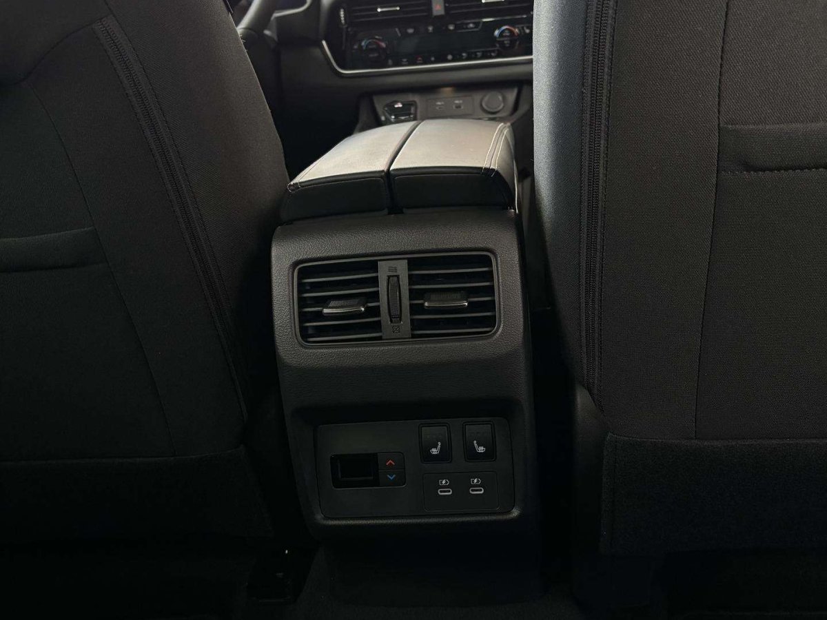 Nissan X-Trail Visureigis / Krosoveris Benzinas / elektra