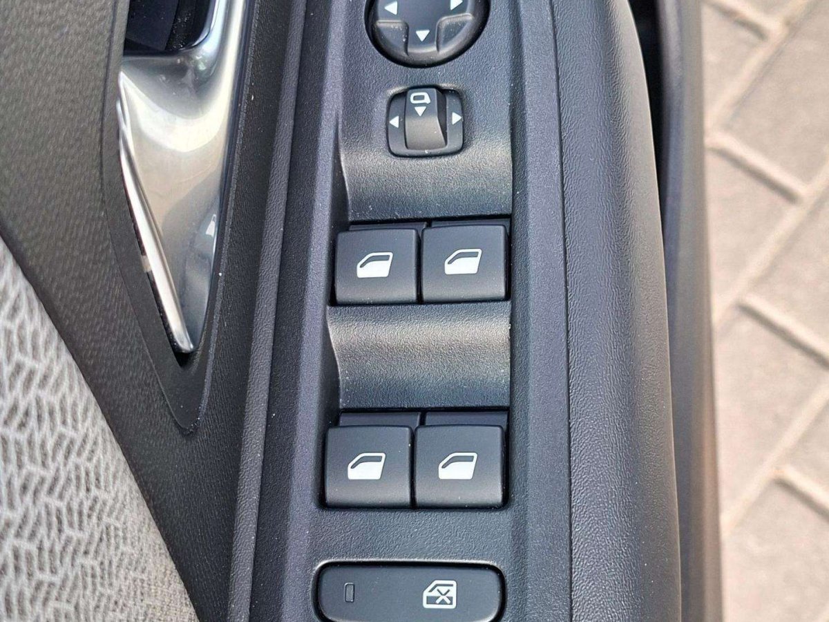 Citroen C4 X Sedanas Benzinas