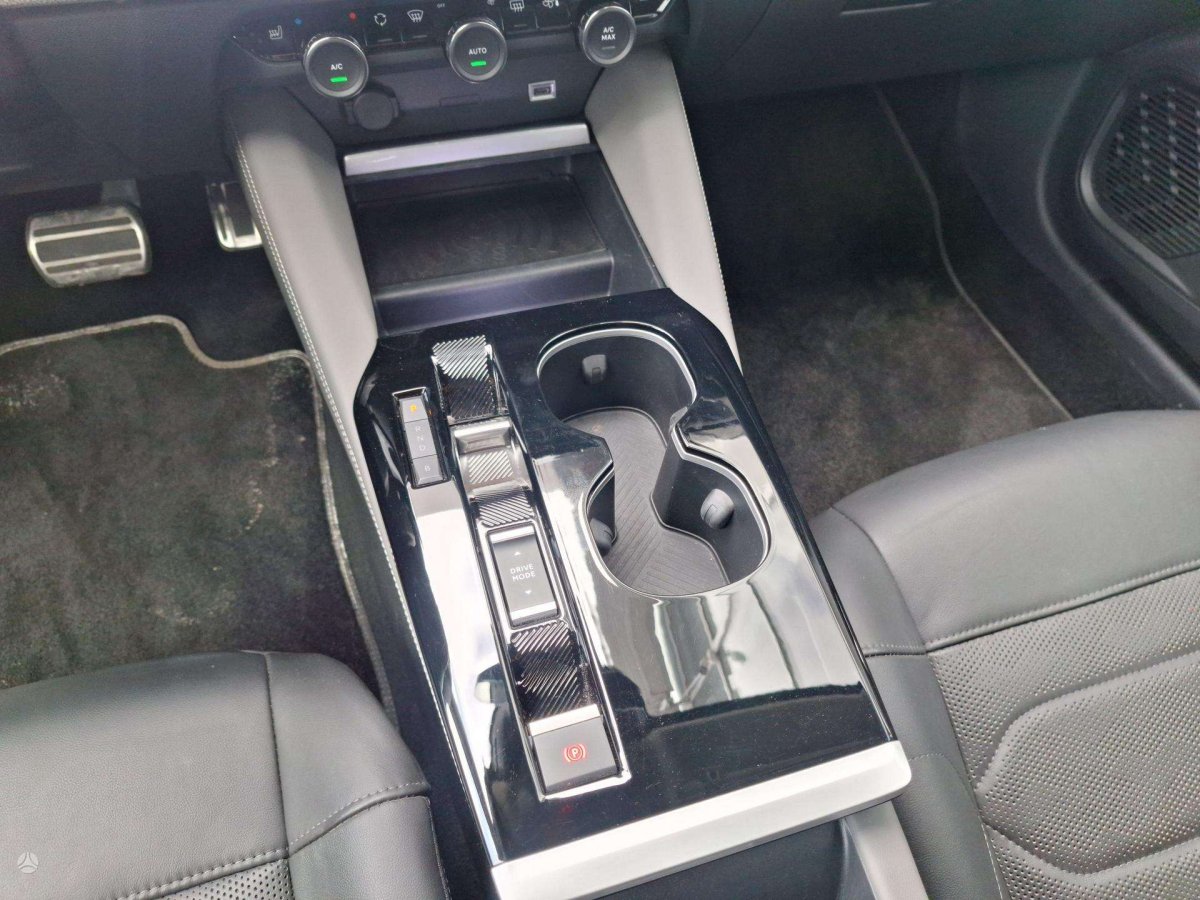 Citroen C5 X Universalas Benzinas / elektra