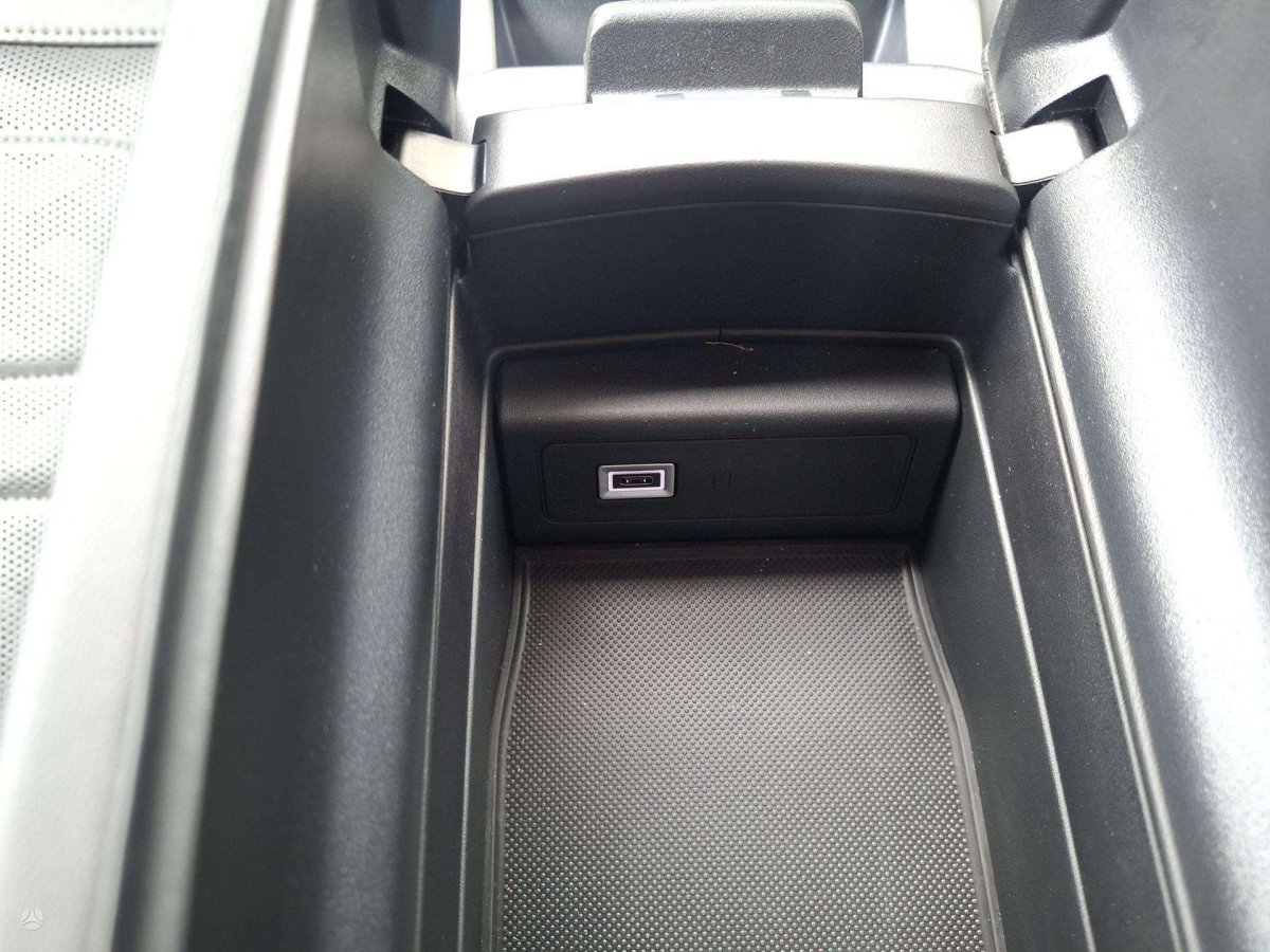 Citroen C5 X Universalas Benzinas / elektra