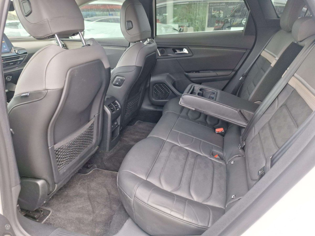 Citroen C5 X Universalas Benzinas / elektra