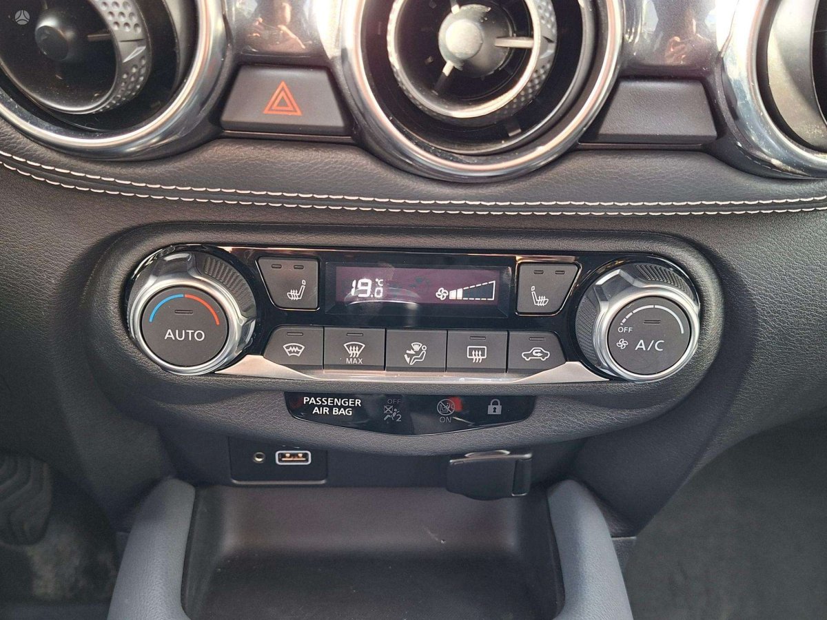 Nissan Juke Visureigis / Krosoveris Benzinas