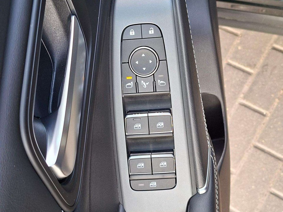 Nissan Qashqai Visureigis / Krosoveris Benzinas / elektra