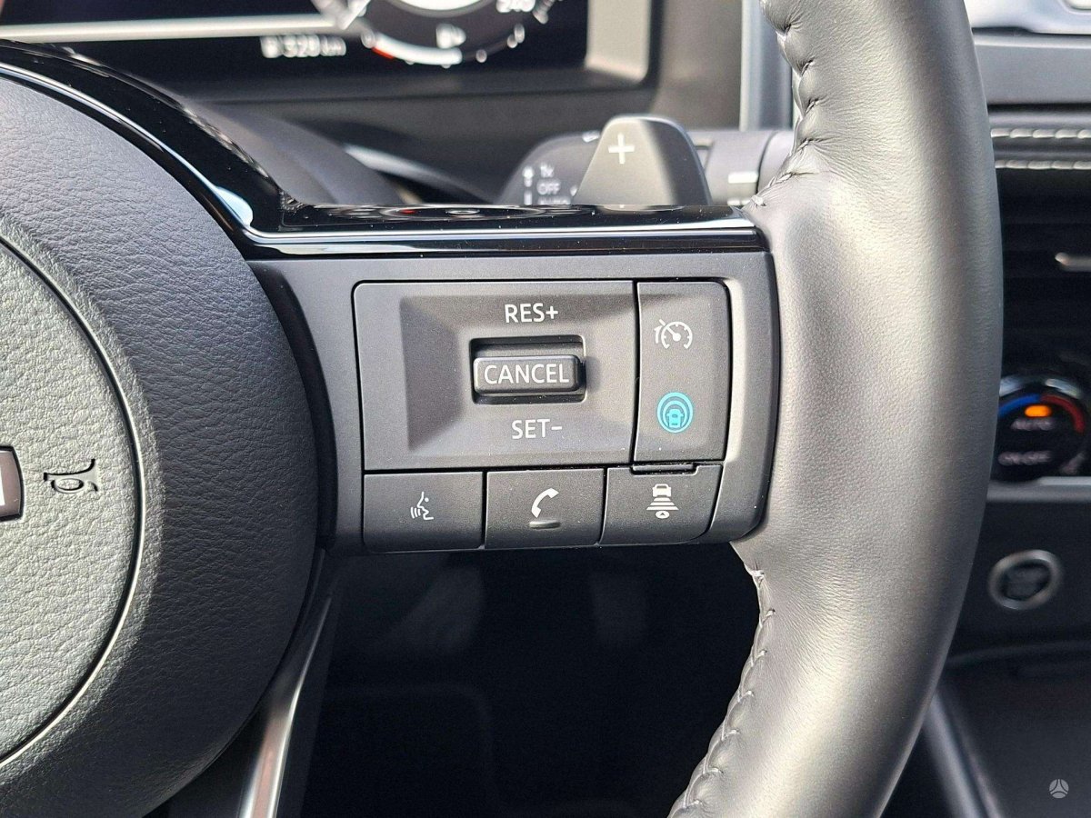 Nissan Qashqai Visureigis / Krosoveris Benzinas / elektra
