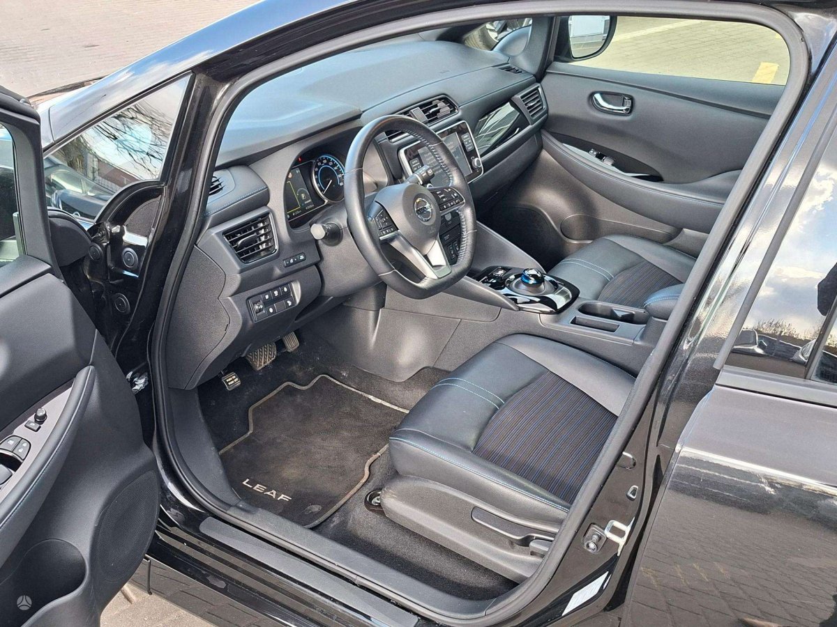 Nissan Leaf Hečbekas Elektra