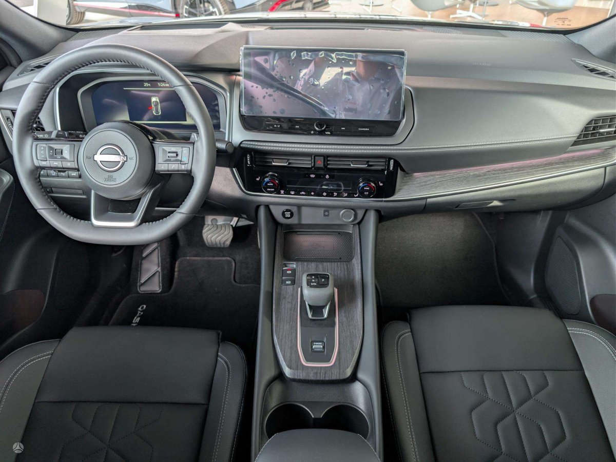 Nissan Qashqai Visureigis / Krosoveris Benzinas / elektra