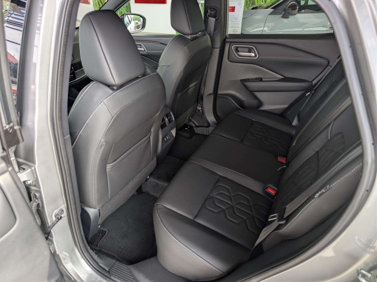 Nissan Qashqai Visureigis / Krosoveris Benzinas / elektra