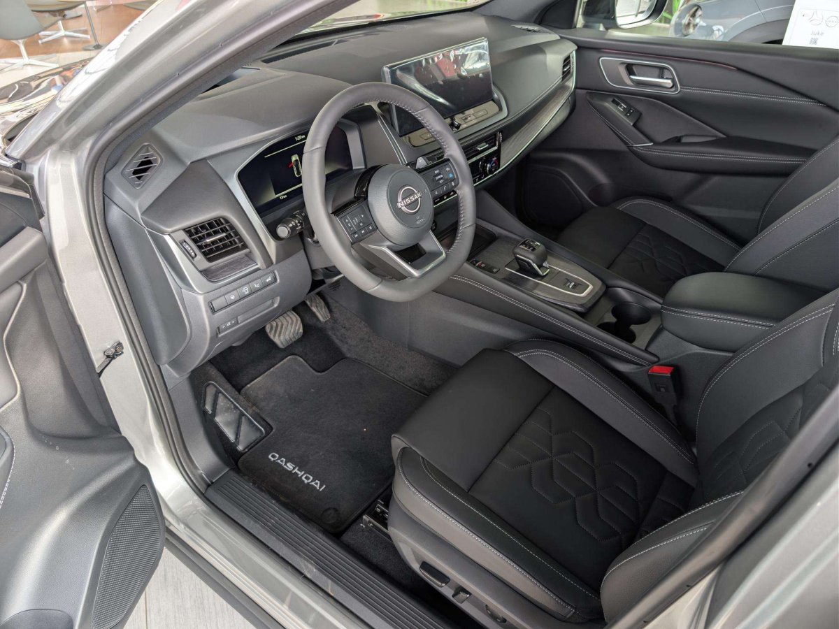 Nissan Qashqai Visureigis / Krosoveris Benzinas / elektra