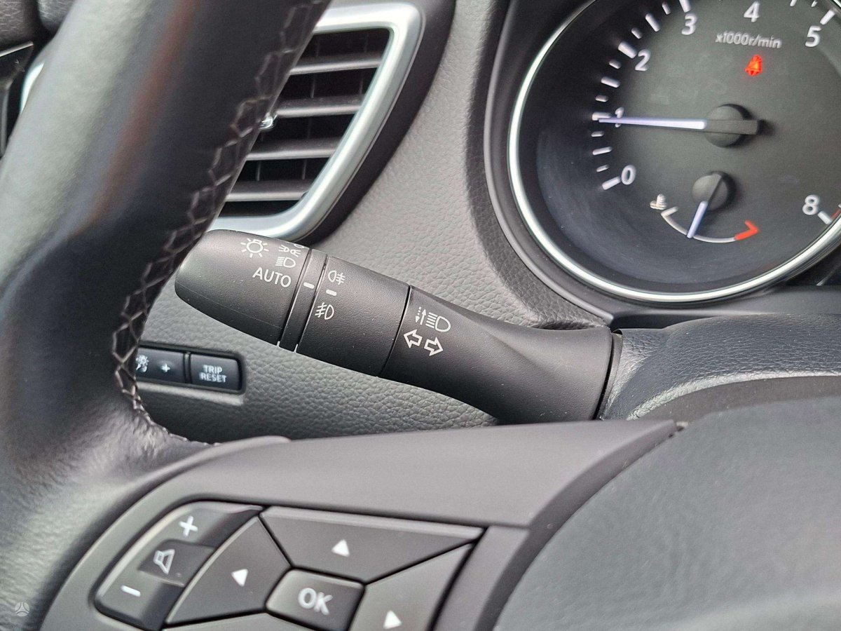 Nissan Qashqai Visureigis / Krosoveris Benzinas