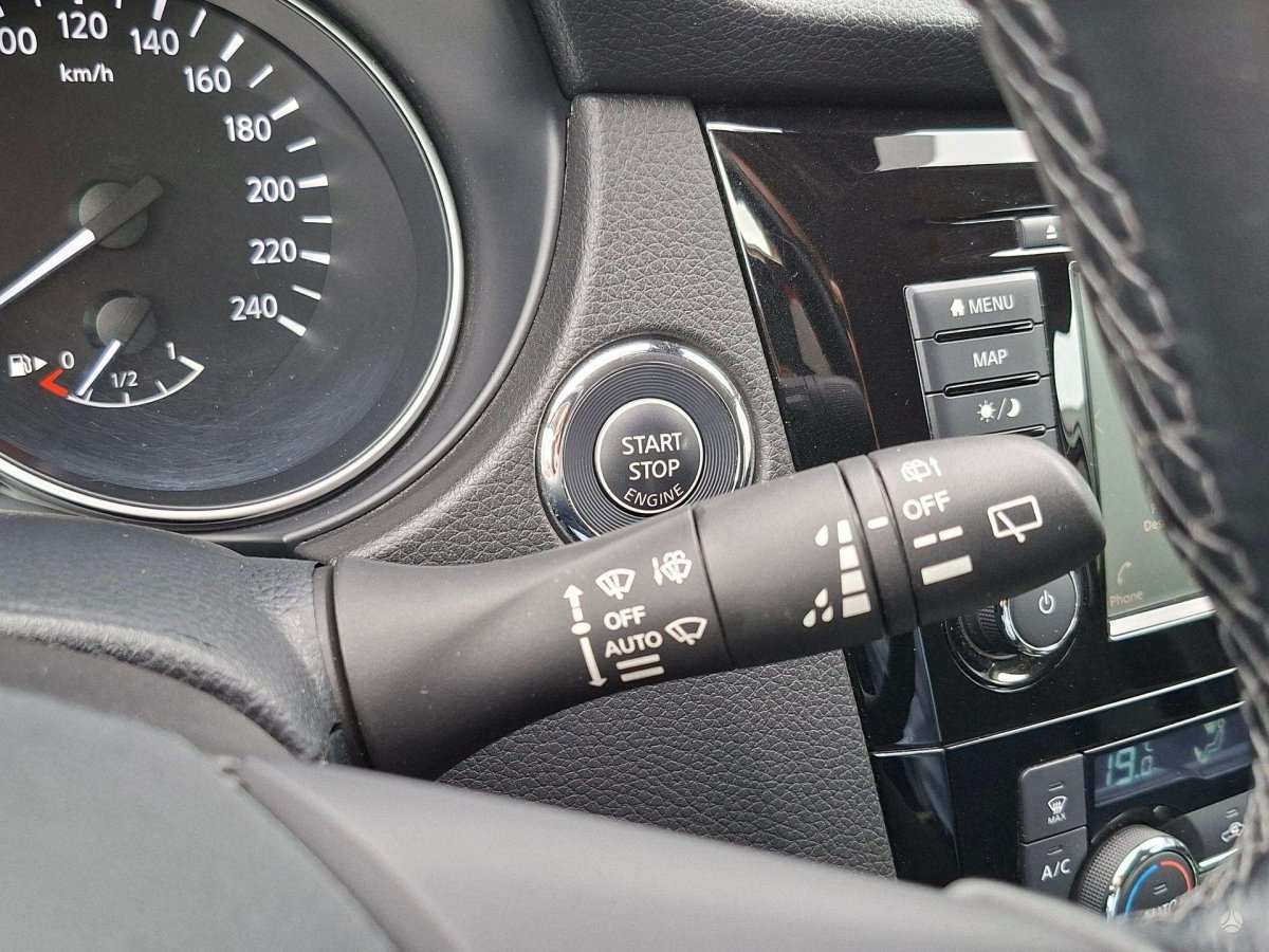 Nissan Qashqai Visureigis / Krosoveris Benzinas