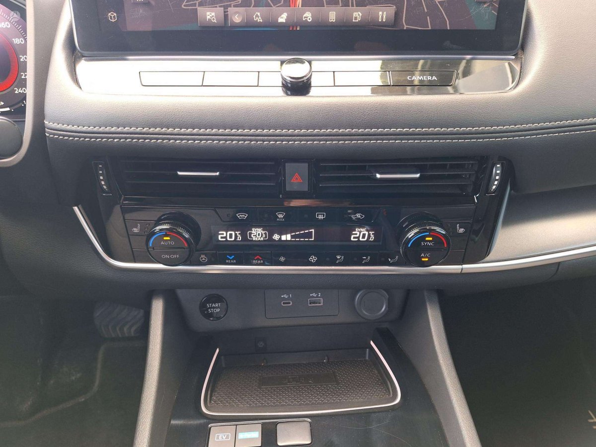 Nissan X-Trail Visureigis / Krosoveris Benzinas / elektra