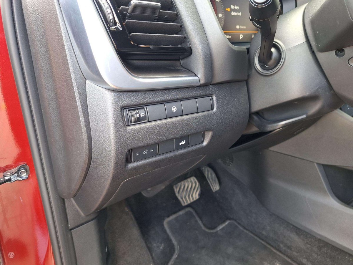 Nissan X-Trail Visureigis / Krosoveris Benzinas / elektra
