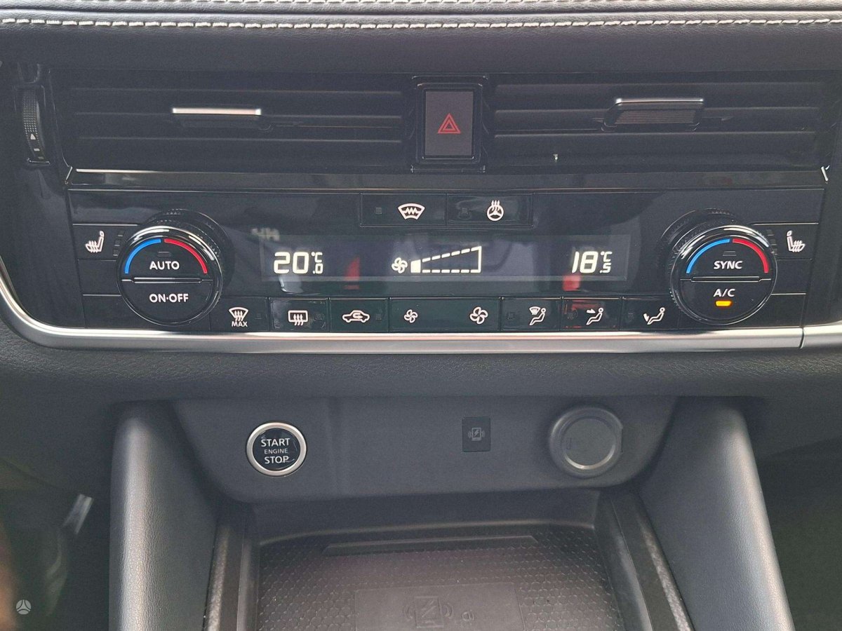 Nissan Qashqai Visureigis / Krosoveris Benzinas / elektra