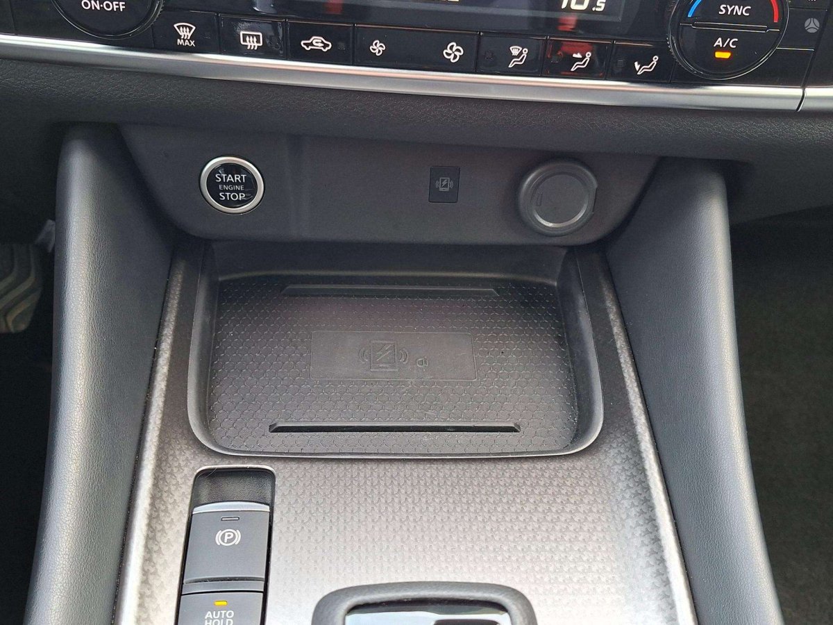 Nissan Qashqai Visureigis / Krosoveris Benzinas / elektra