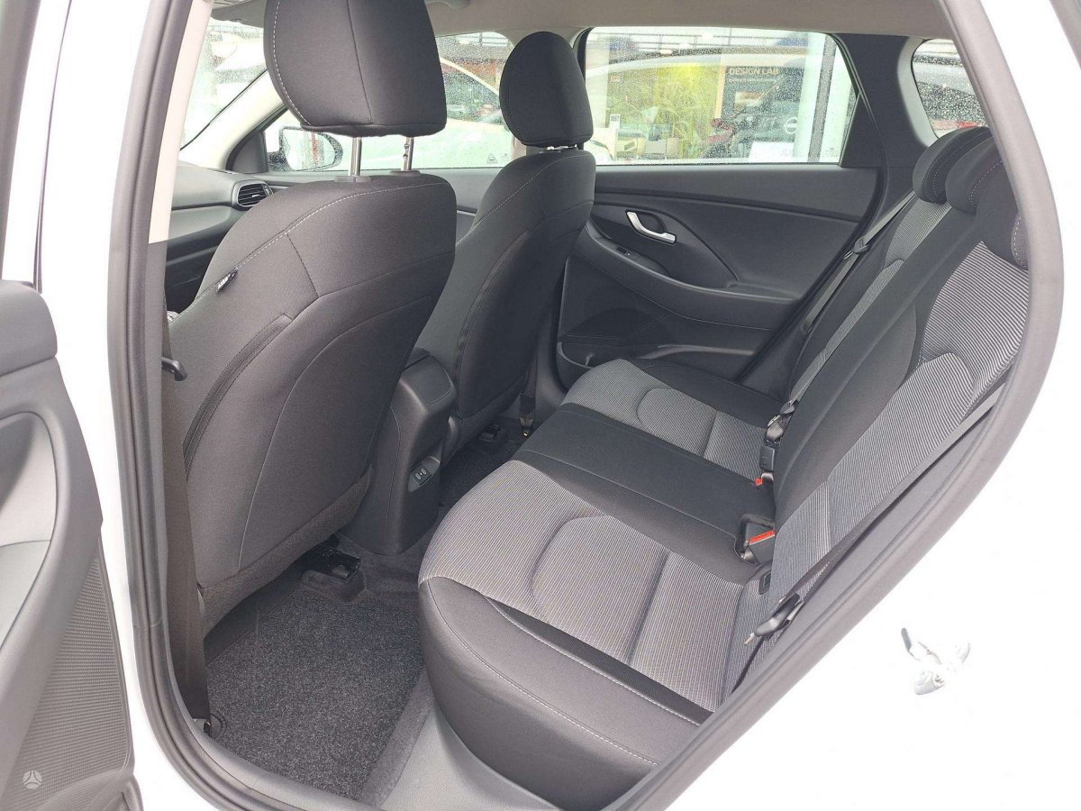 Hyundai i30 Universalas Benzinas