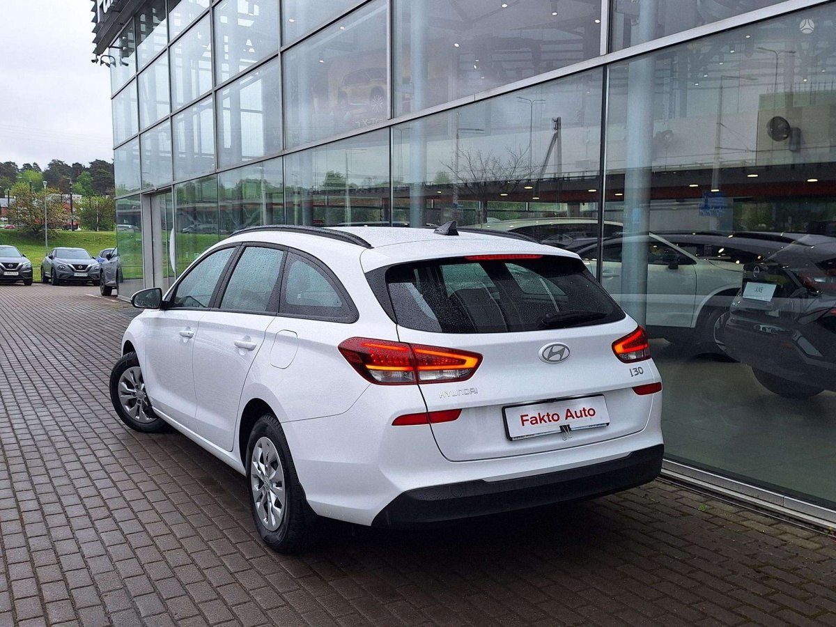 Hyundai i30 Universalas Benzinas