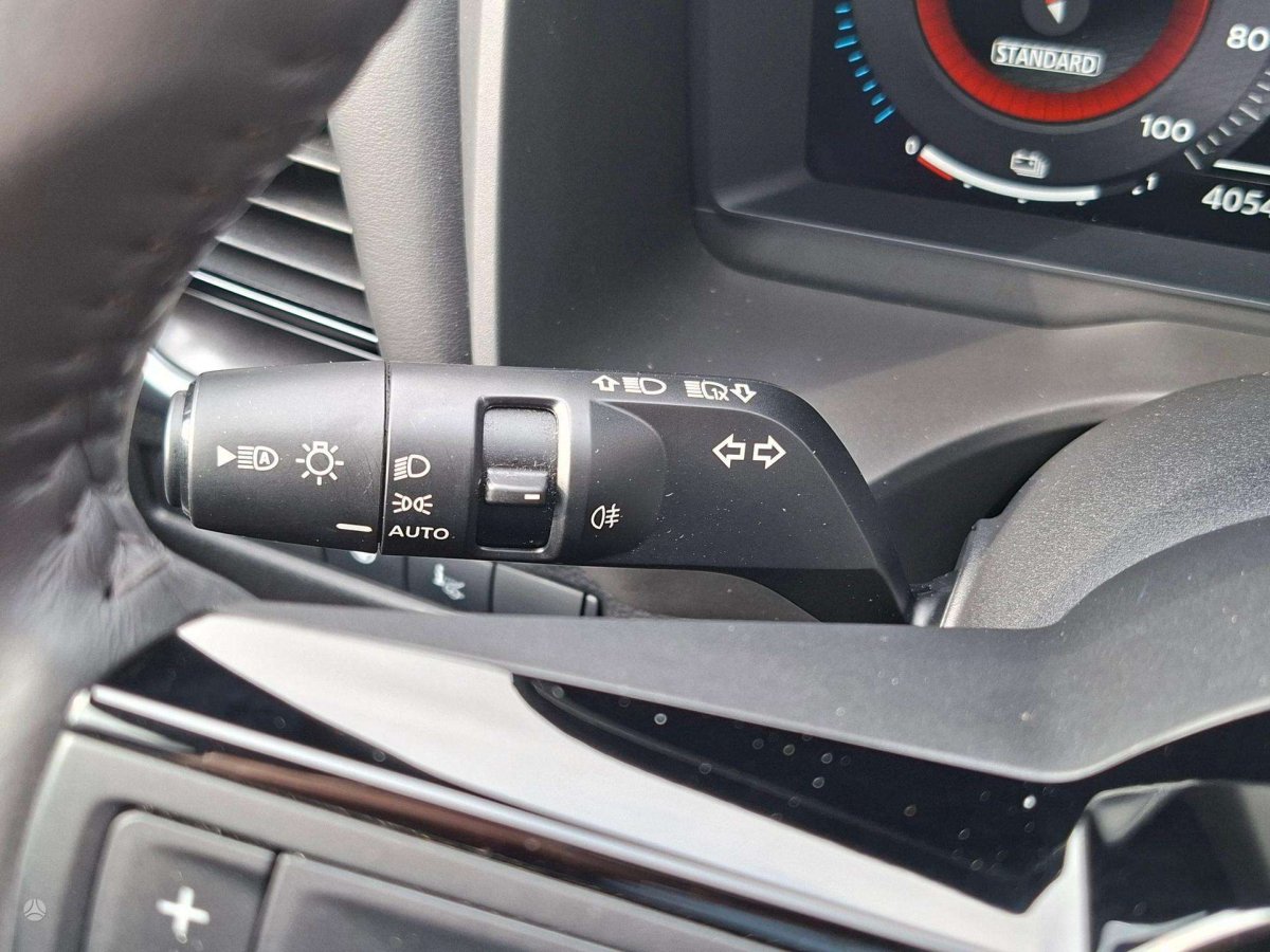 Nissan X-Trail Visureigis / Krosoveris Benzinas / elektra