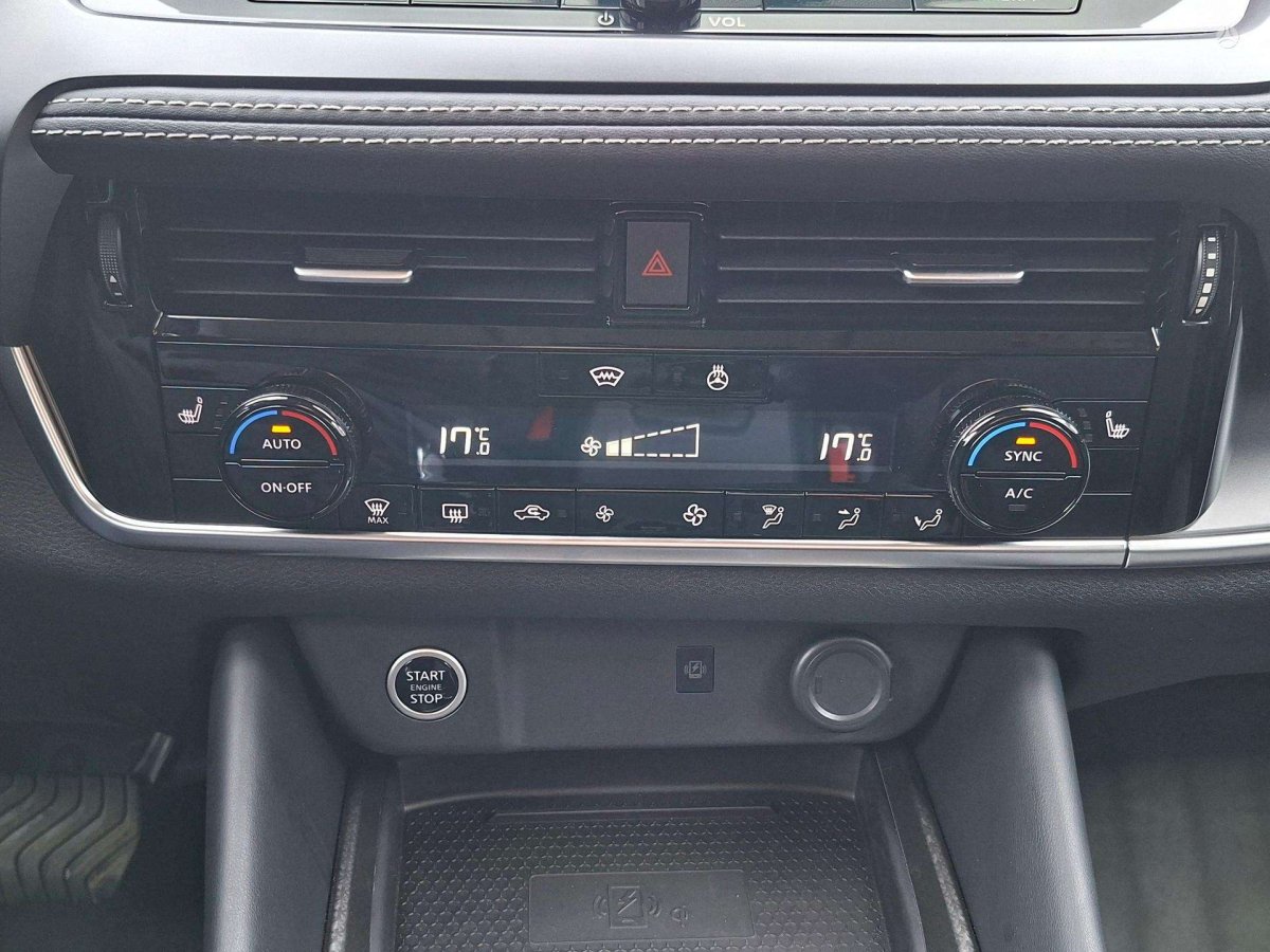 Nissan Qashqai Visureigis / Krosoveris Benzinas / elektra