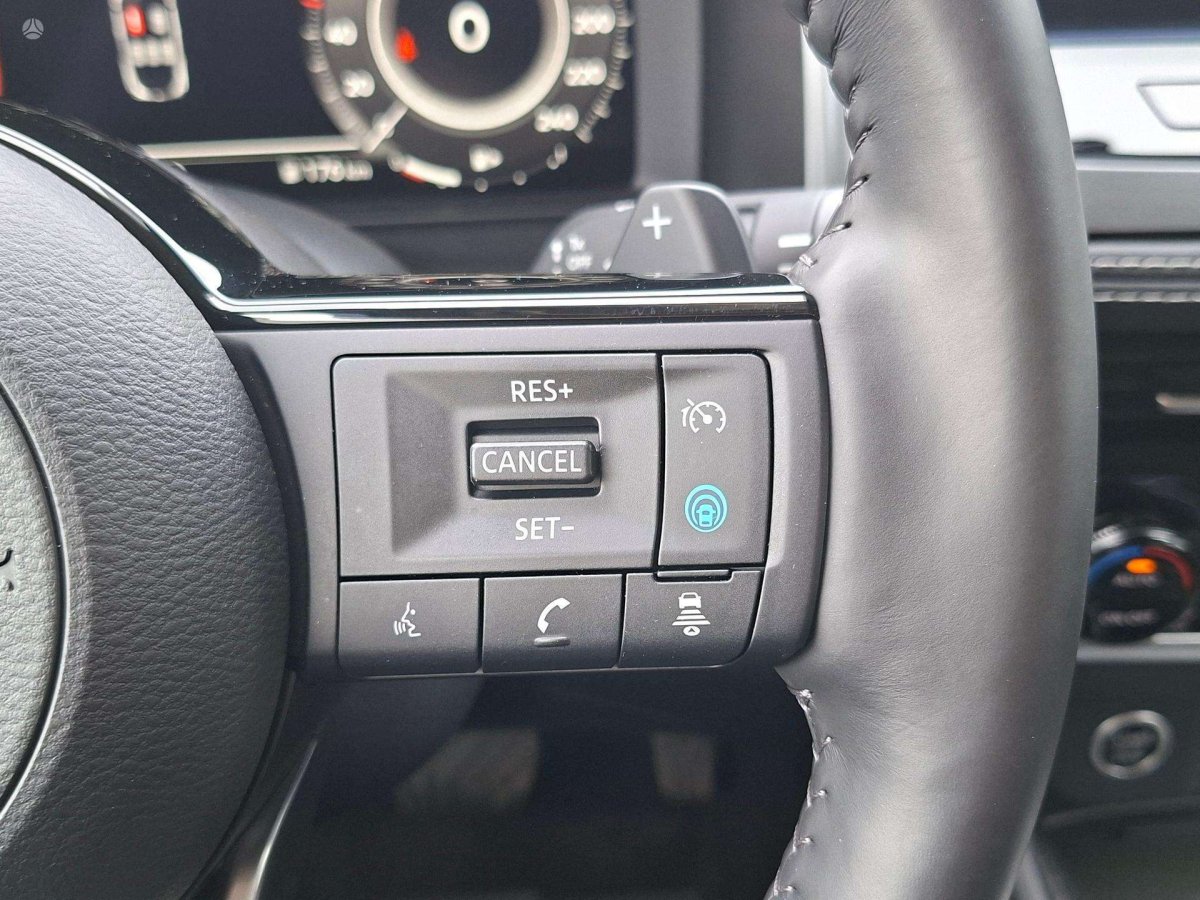 Nissan Qashqai Visureigis / Krosoveris Benzinas / elektra