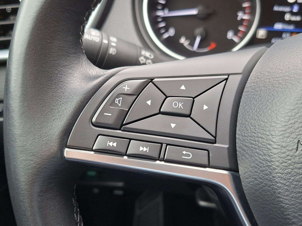 Nissan Qashqai Visureigis / Krosoveris Benzinas