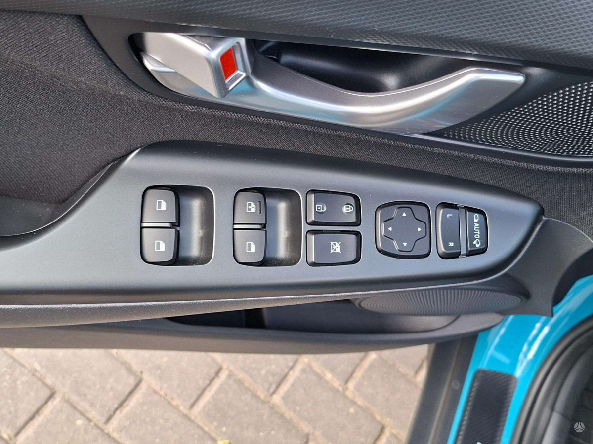 Hyundai Kona Visureigis / Krosoveris Benzinas